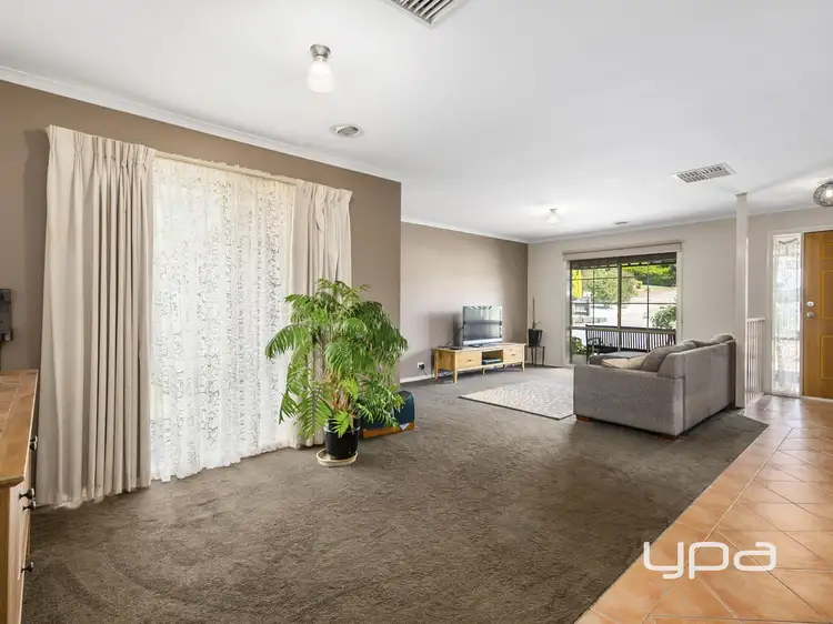 Sixth view of Homely house listing, 3 Jeffrey's Court, Bacchus Marsh VIC 3340