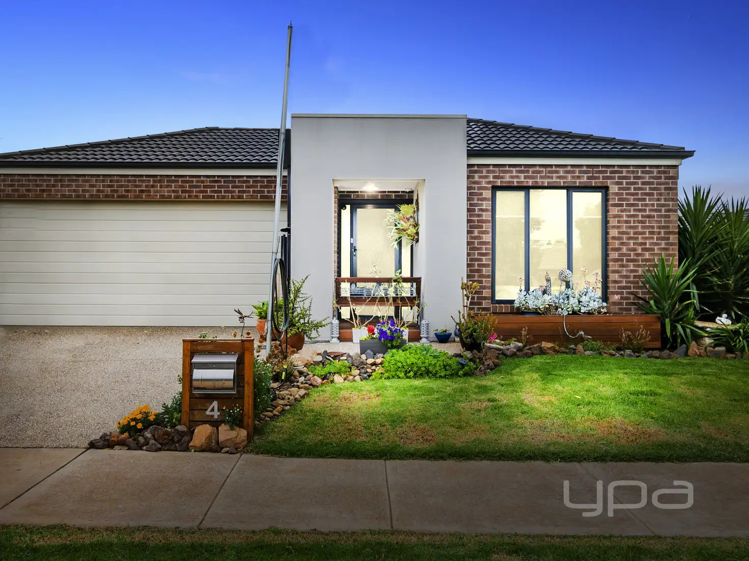 Main view of Homely house listing, 4 Flora Grove, Kurunjang VIC 3337
