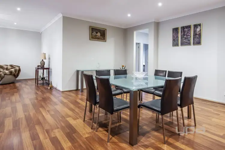 Sixth view of Homely house listing, 7 Durrol Way, Caroline Springs VIC 3023