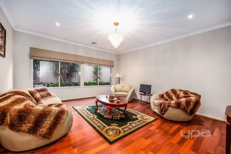 Seventh view of Homely house listing, 7 Durrol Way, Caroline Springs VIC 3023
