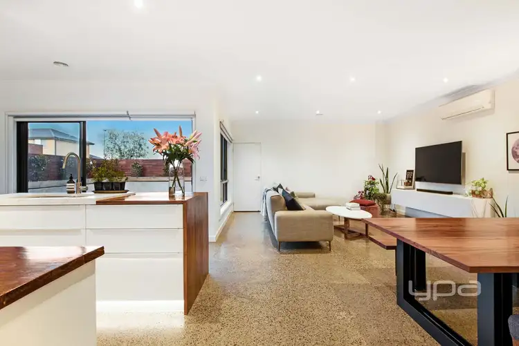 Fifth view of Homely house listing, 6 Eloura Circuit, Taylors Hill VIC 3037