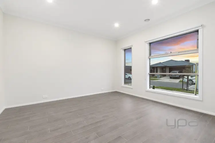 Third view of Homely house listing, 16 Cinnamara Circuit, Tarneit VIC 3029
