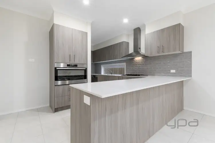 Sixth view of Homely house listing, 16 Cinnamara Circuit, Tarneit VIC 3029
