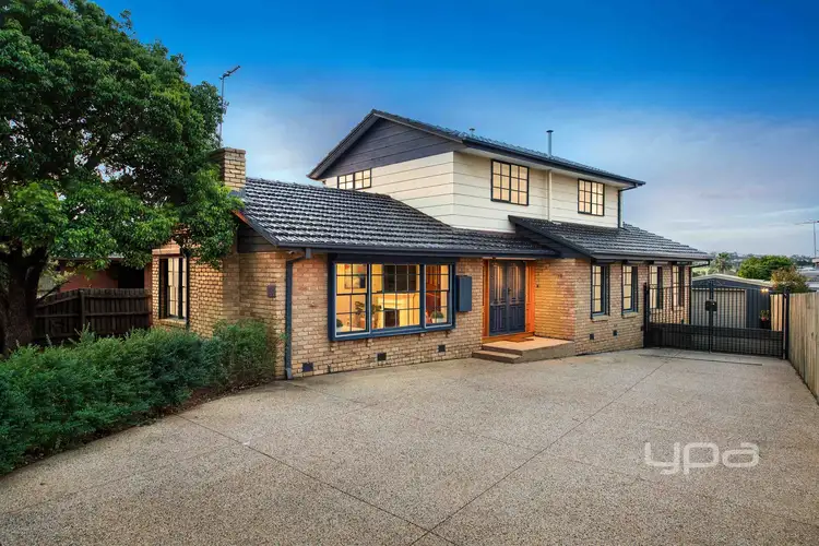 18 Hillcrest Drive, Westmeadows VIC 3049