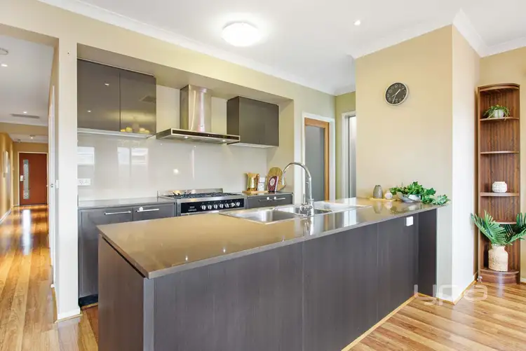 Fifth view of Homely house listing, 47 Moor Park Drive, Craigieburn VIC 3064