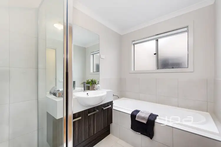 Seventh view of Homely house listing, 3 & 3a Leveque Loop, Craigieburn VIC 3064