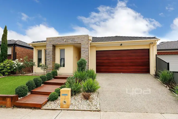 7 Escapade Boulevard, Craigieburn VIC 3064
