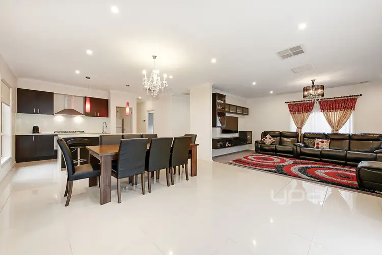 Fifth view of Homely house listing, 7 Escapade Boulevard, Craigieburn VIC 3064