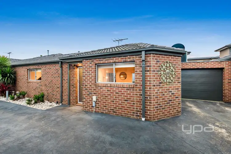 2/59 Eumarella Street, Tullamarine VIC 3043