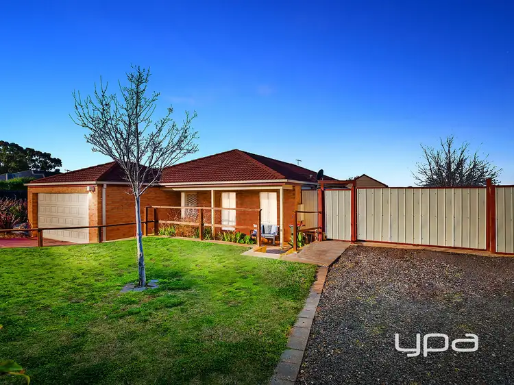 18 McLennan Avenue, Maddingley VIC 3340