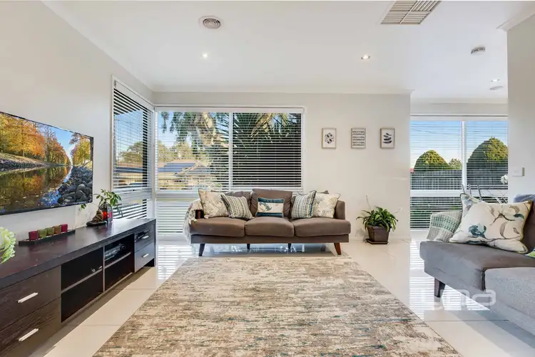 Second view of Homely house listing, 6 Salcombe Court, Craigieburn VIC 3064