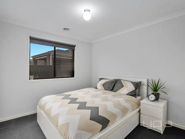 Fifth view of Homely house listing, 10 Bernabau Avenue, Strathtulloh VIC 3338