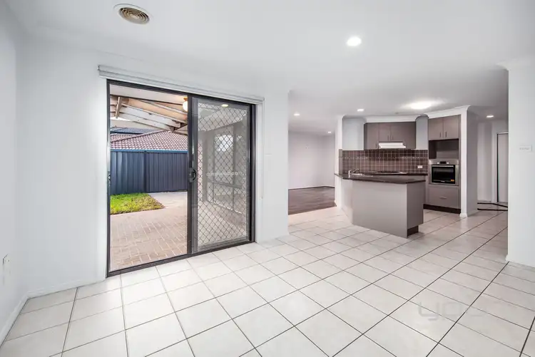 Fourth view of Homely house listing, 3 Kinley Place, Hillside VIC 3037