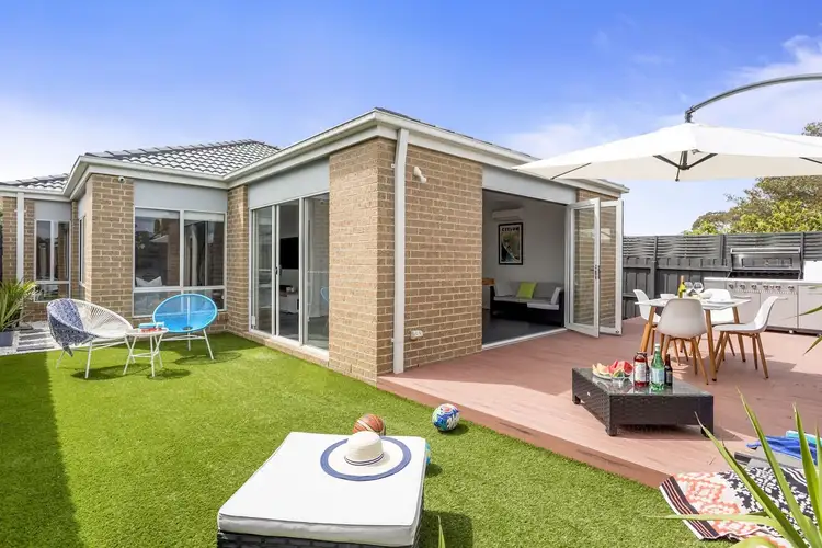 186 Eighth Avenue, Rosebud VIC 3939