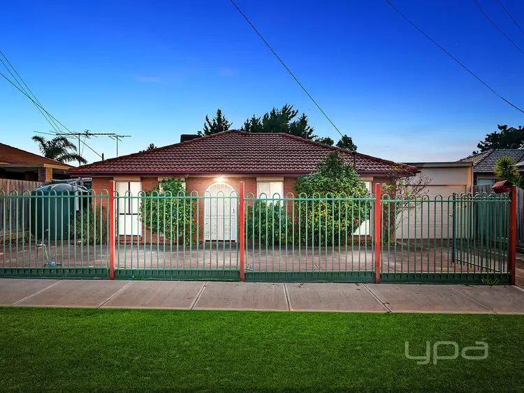 12 Winslow Crescent, Deer Park VIC 3023