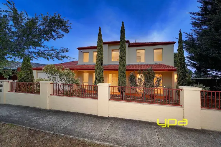 2 McNicholl Way, Delahey VIC 3037