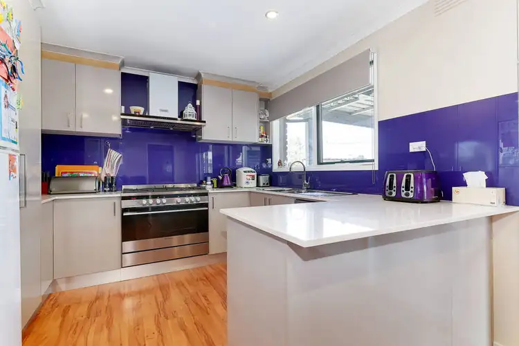Second view of Homely house listing, 7 Parton Place, Craigieburn VIC 3064