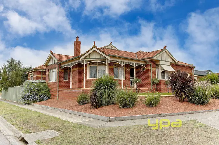 8 Lynch Place, Roxburgh Park VIC 3064