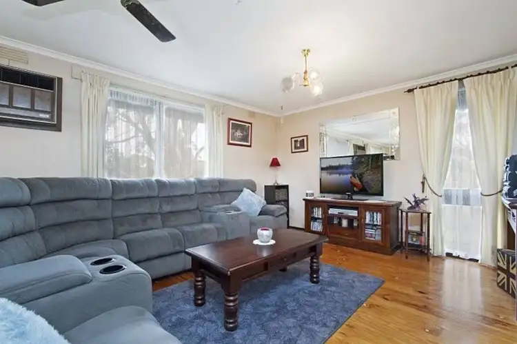 Third view of Homely house listing, 6 McEwen Drive, Sunbury VIC 3429