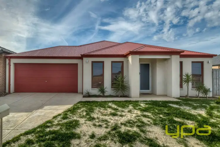 25 Finlay Avenue, Melton West VIC 3337