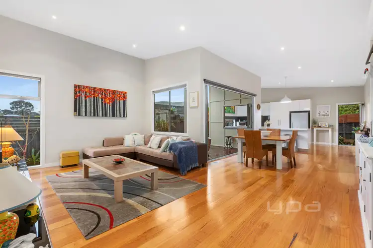 2/57 Armstrong Road