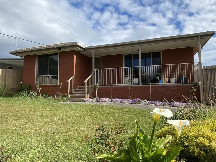 8 Leawarra Street, Rye VIC 3941