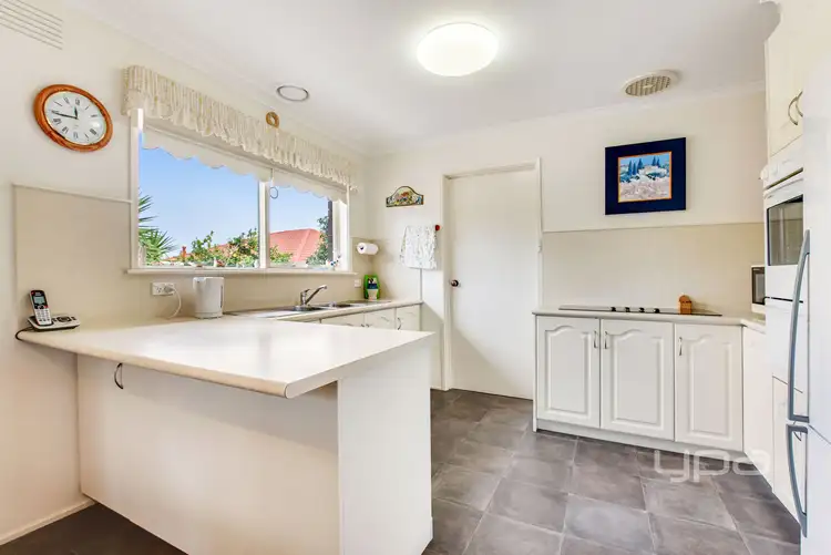 Fifth view of Homely house listing, 10 Scampton Crescent, Tullamarine VIC 3043