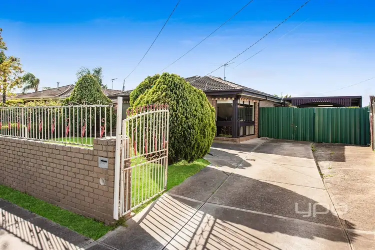 11 Eldorado Crescent, Meadow Heights VIC 3048