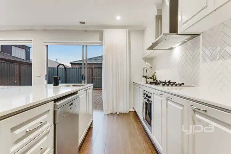 Second view of Homely house listing, 10 Sona Street, Craigieburn VIC 3064