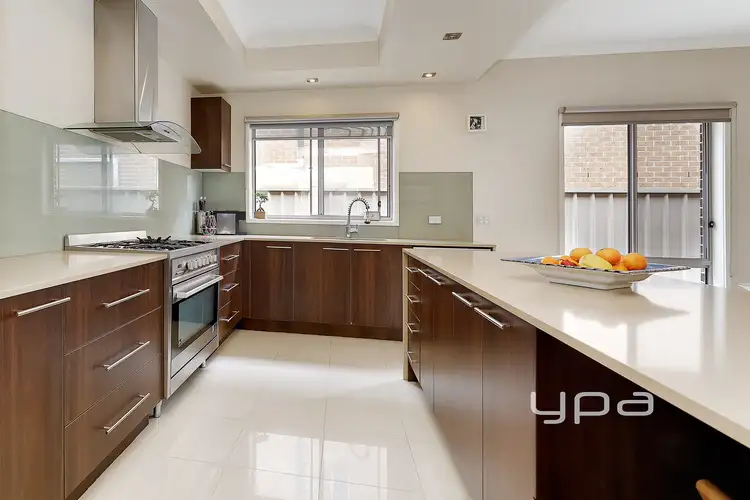 Fifth view of Homely house listing, 6 Wartook Glade, Caroline Springs VIC 3023