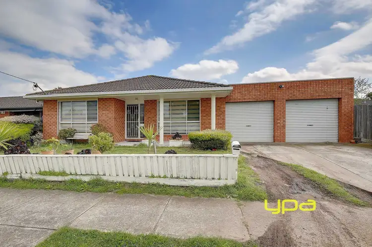 21 Malmsbury Drive, Meadow Heights VIC 3048