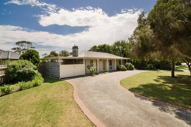 6 Wingara Drive, Rosebud West VIC 3940