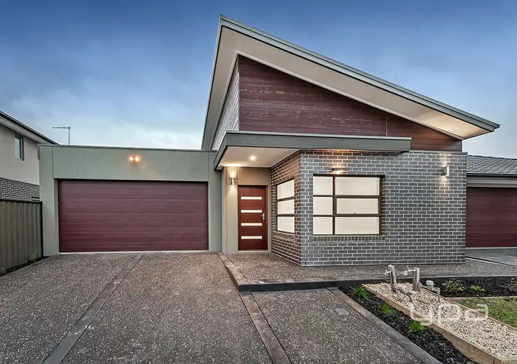 5 Tephra Crescent, Craigieburn VIC 3064