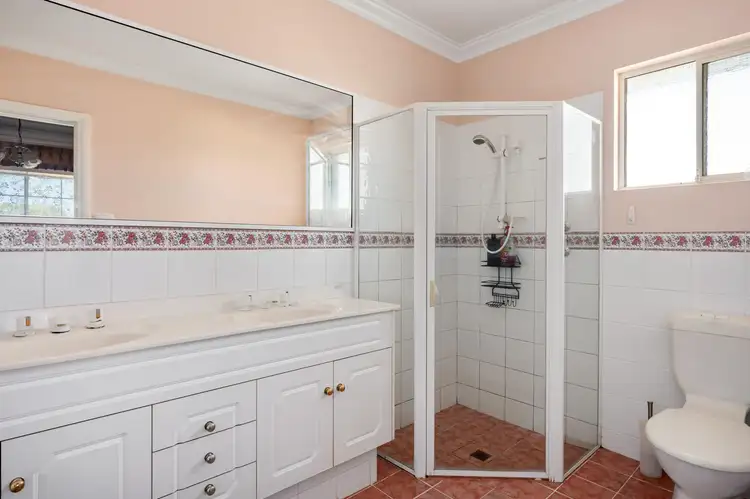 Seventh view of Homely house listing, 2 Gwalia Close, Hannans WA 6430