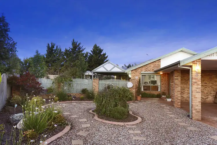8 Todman Court, Melton West VIC 3337