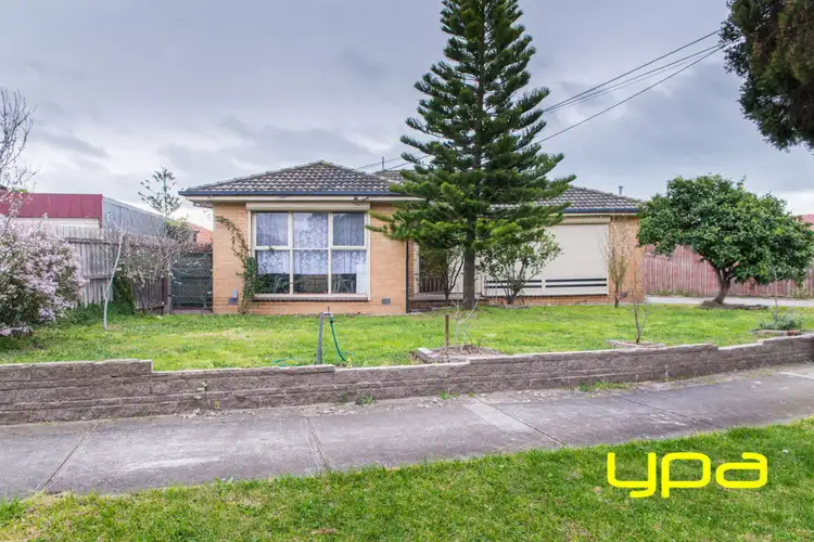 Second view of Homely house listing, 3 Clunes Avenue, Dallas VIC 3047