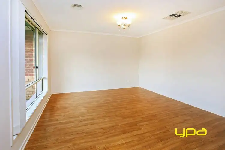 Seventh view of Homely house listing, 4 Provis Close, Burnside VIC 3023