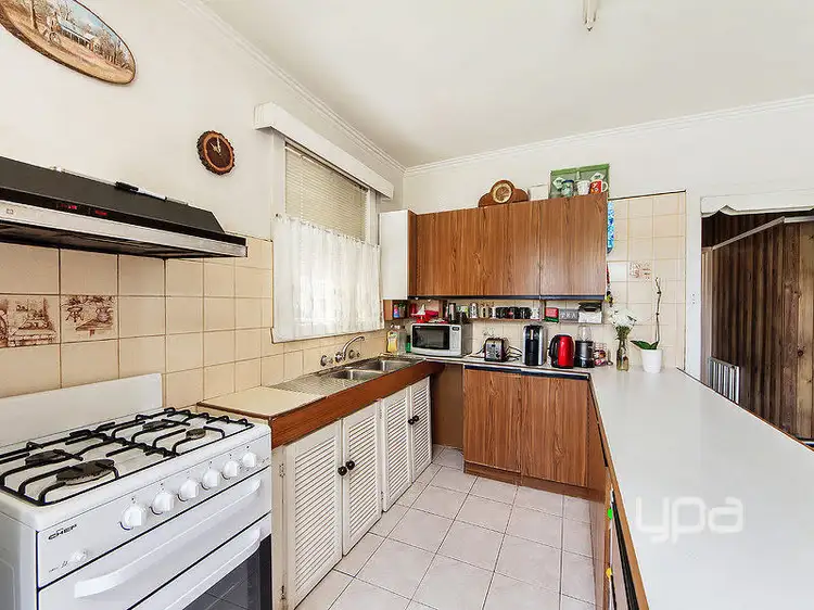 Fourth view of Homely house listing, 15 Bicknell Court, Broadmeadows VIC 3047