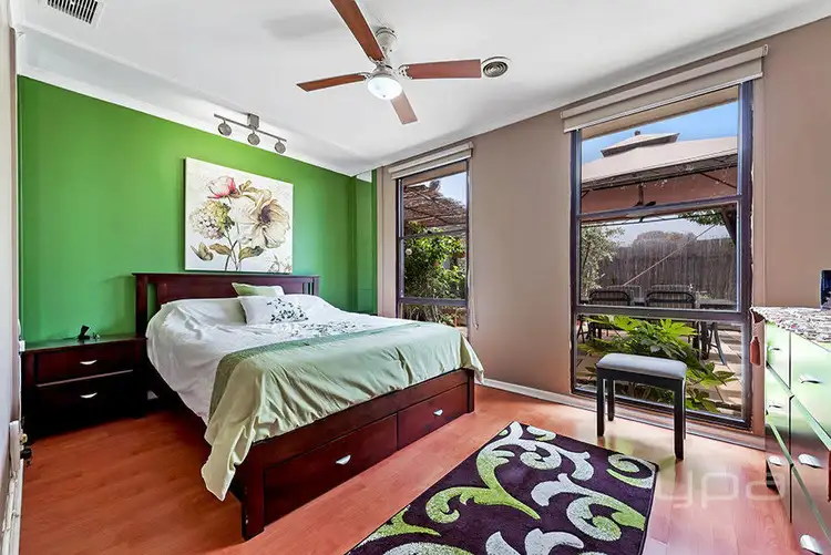 Fifth view of Homely house listing, 4 Woodburn Crescent, Meadow Heights VIC 3048