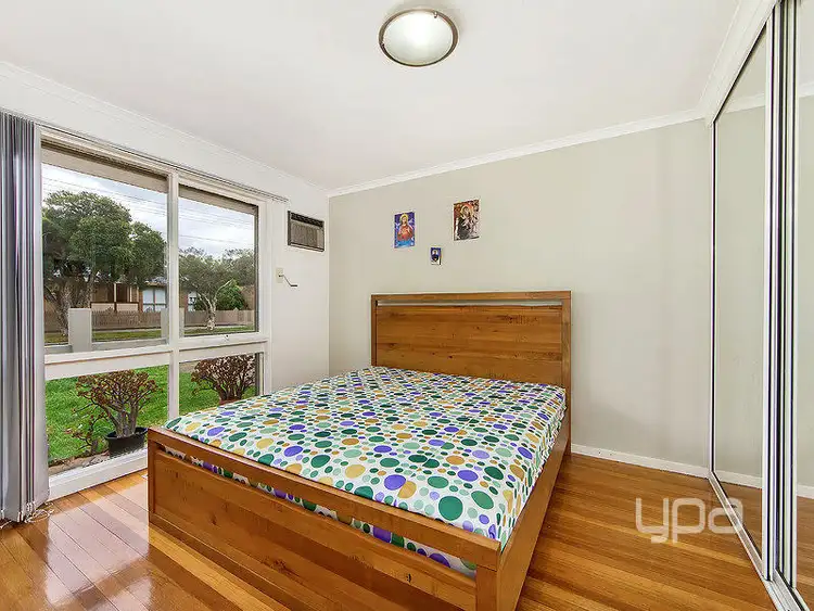 Fifth view of Homely house listing, 25 Magnolia Avenue, Kings Park VIC 3021