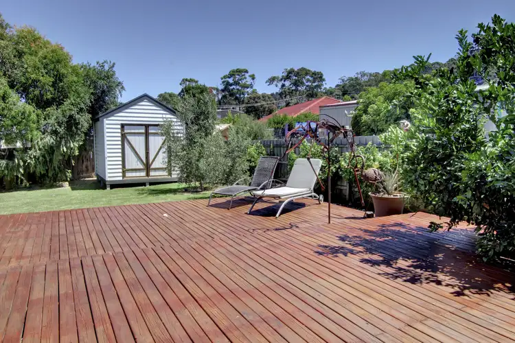 10 Milparinka Street, Safety Beach VIC 3936