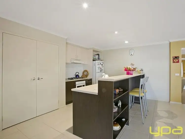 Fourth view of Homely house listing, 33 Higgs Circuit, Sunbury VIC 3429
