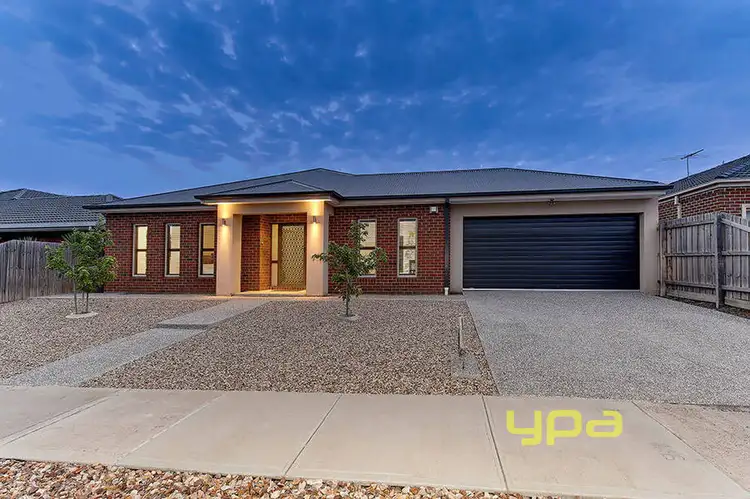 16 Bond Street, Taylors Hill VIC 3037