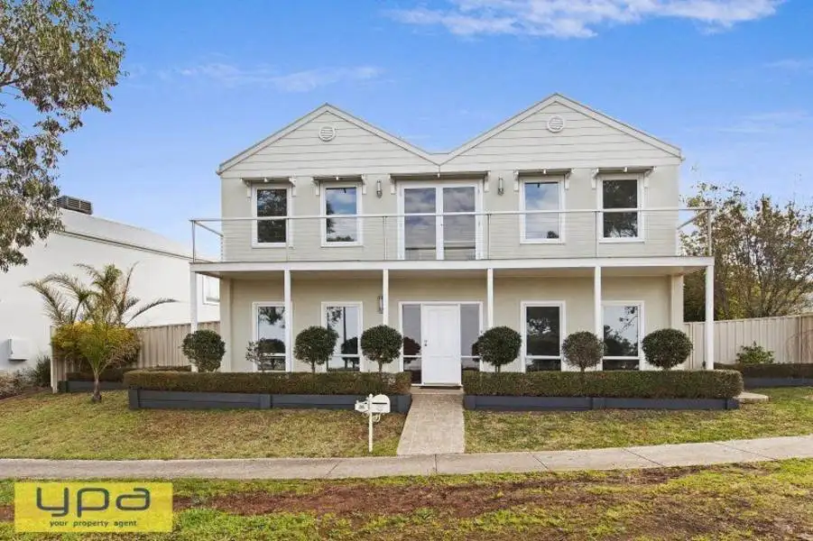 Main view of Homely townhouse listing, 35 The Heights, Sunbury VIC 3429