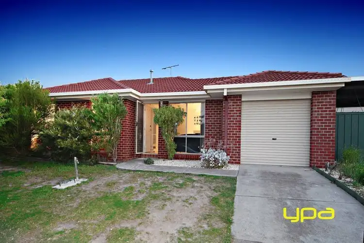 4 Perkins Grove, Burnside VIC 3023