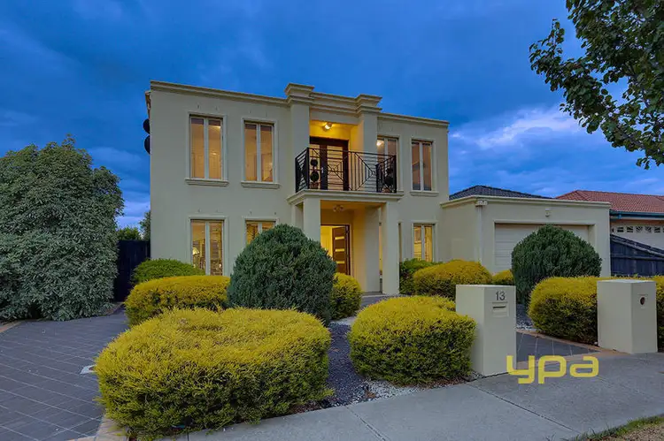 13 Flagstaff Lane, Taylors Hill VIC 3037