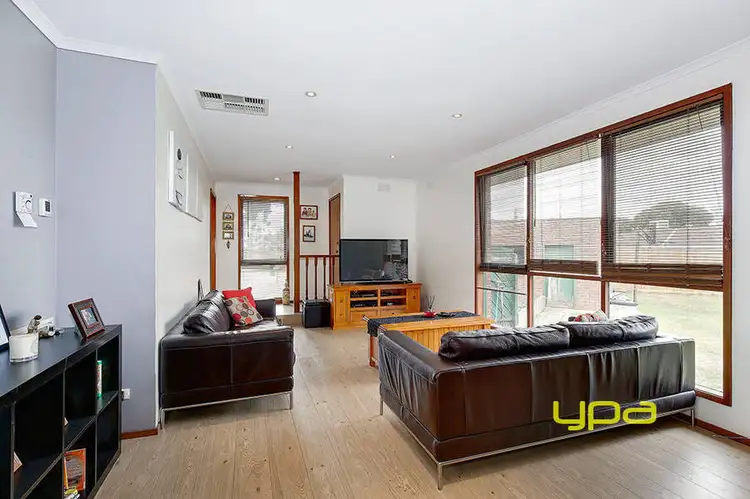 Third view of Homely house listing, 3 Goya Court, Gladstone Park VIC 3043