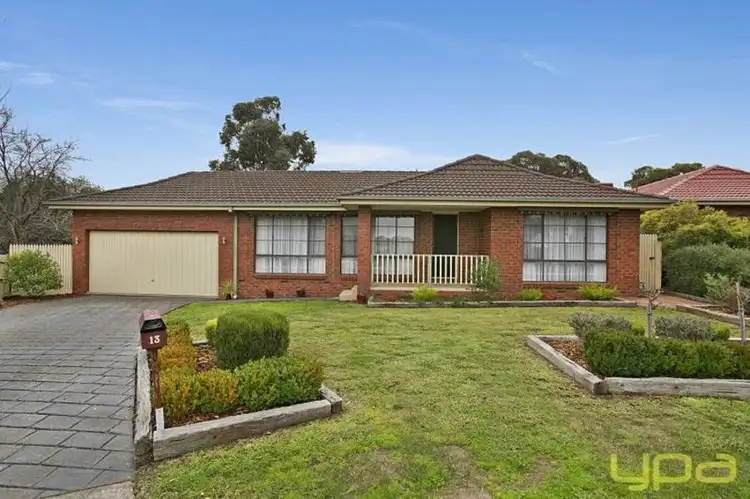 13 Bruce Court, Sunbury VIC 3429