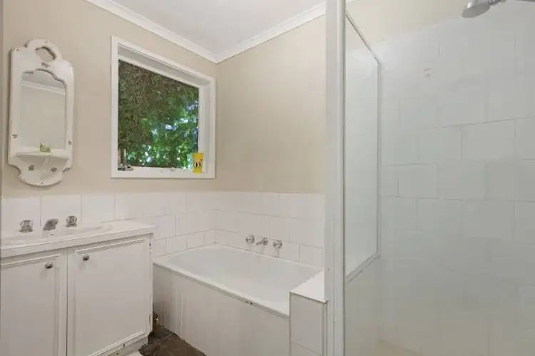 Fifth view of Homely house listing, 11 Haines Court, Sunbury VIC 3429