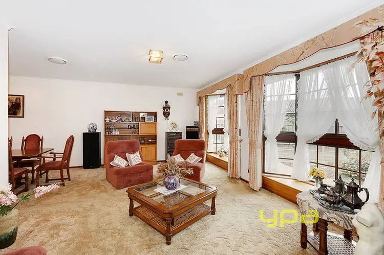 Third view of Homely house listing, 6 Pia Court, Taylors Lakes VIC 3038